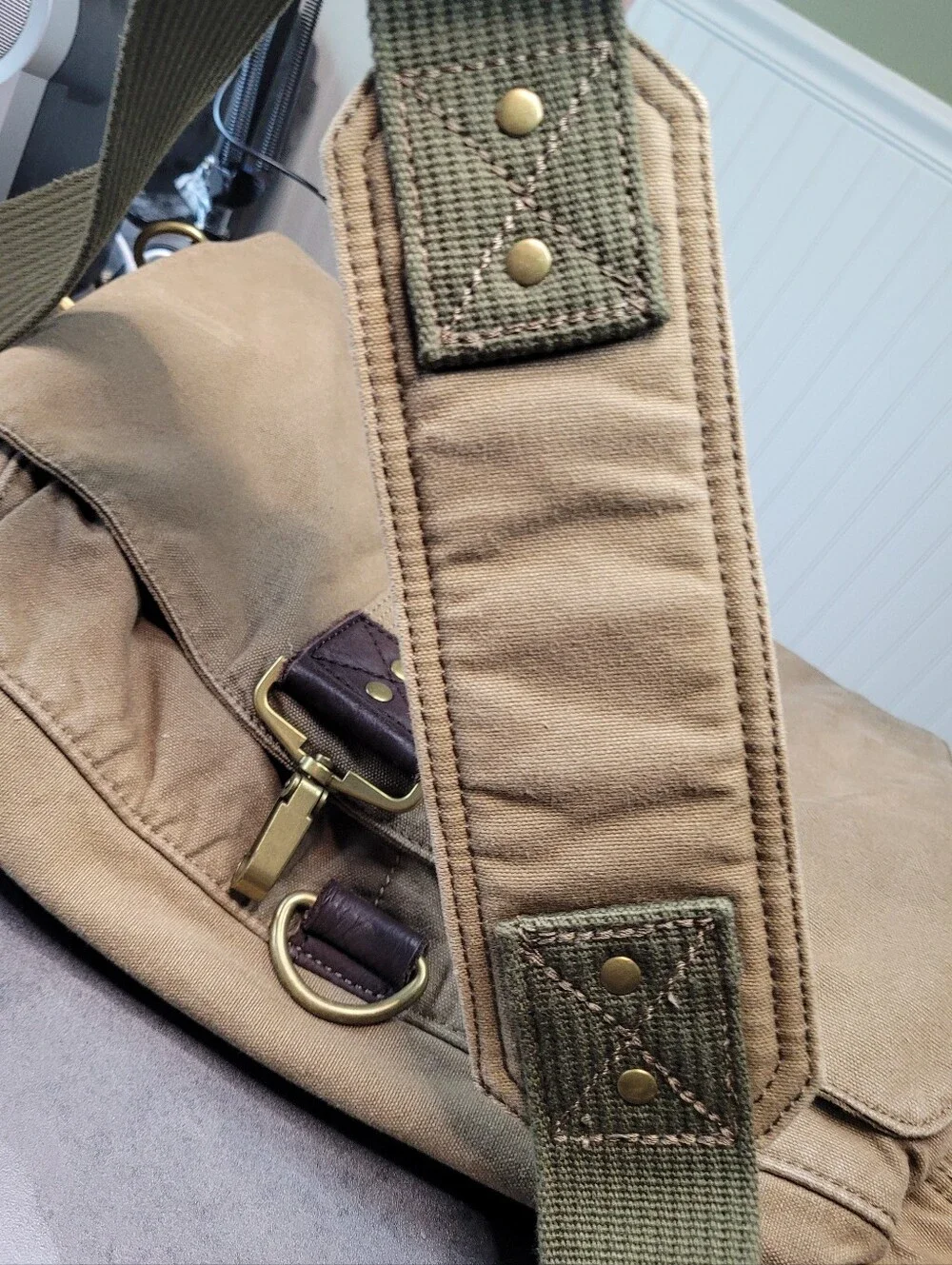 American Eagle Vintage Canvas Utility Messenger Unisex Crossbody Bag